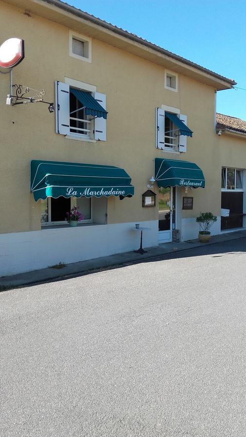 Auberge La Marchadaine Montrollet Εξωτερικό φωτογραφία